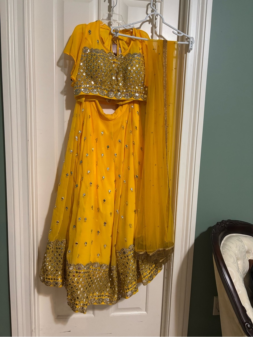 Yellow designer Embellished Women's Lehenga Choli Dupetta 3 piece Large